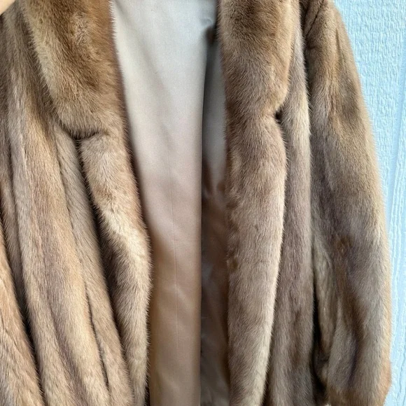 Vintage Mink red fox fur coat- by Buffums Ca. - Picture 9 of 16